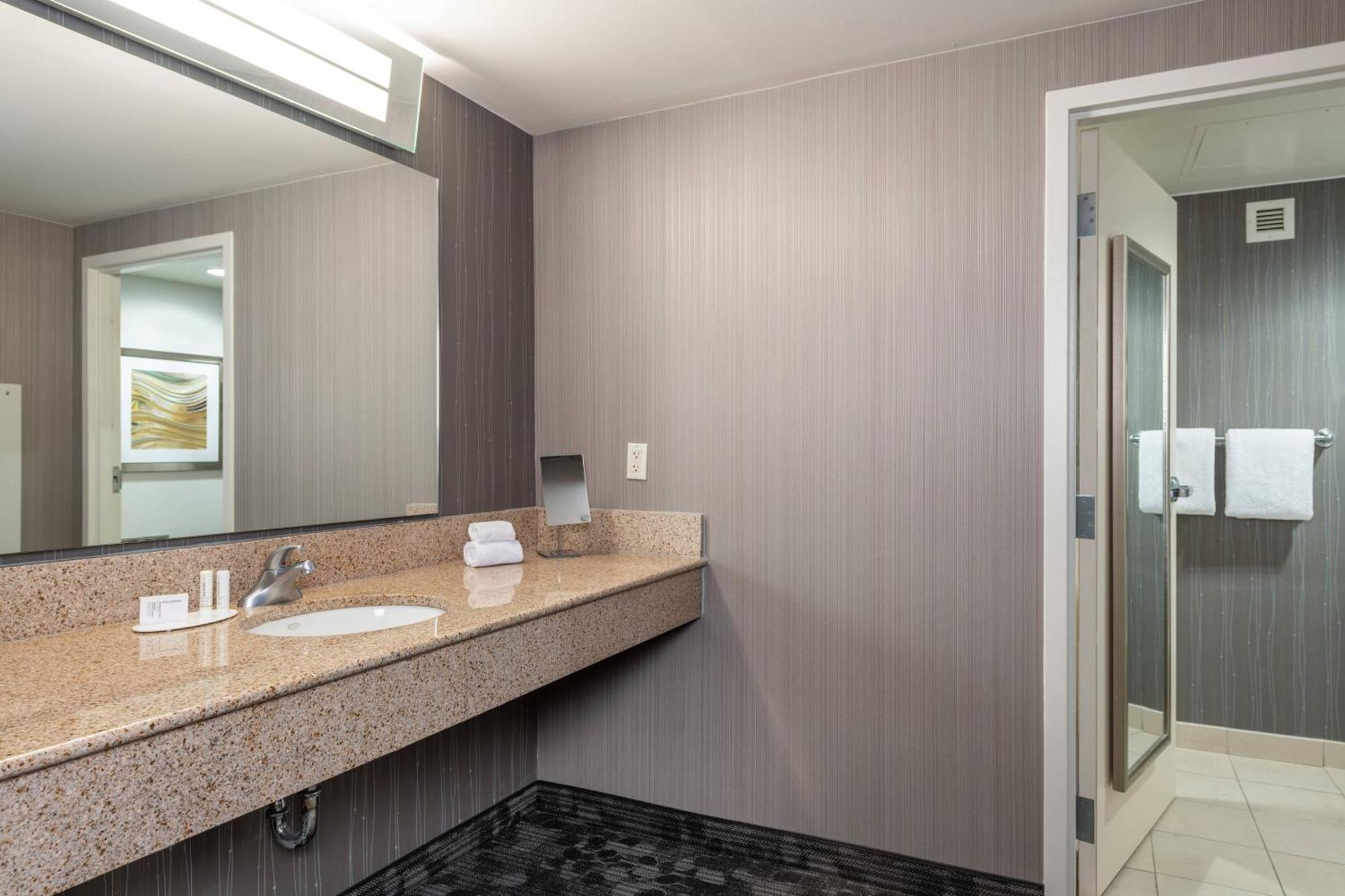 Courtyard By Marriott Newark-University Of Delaware Luaran gambar