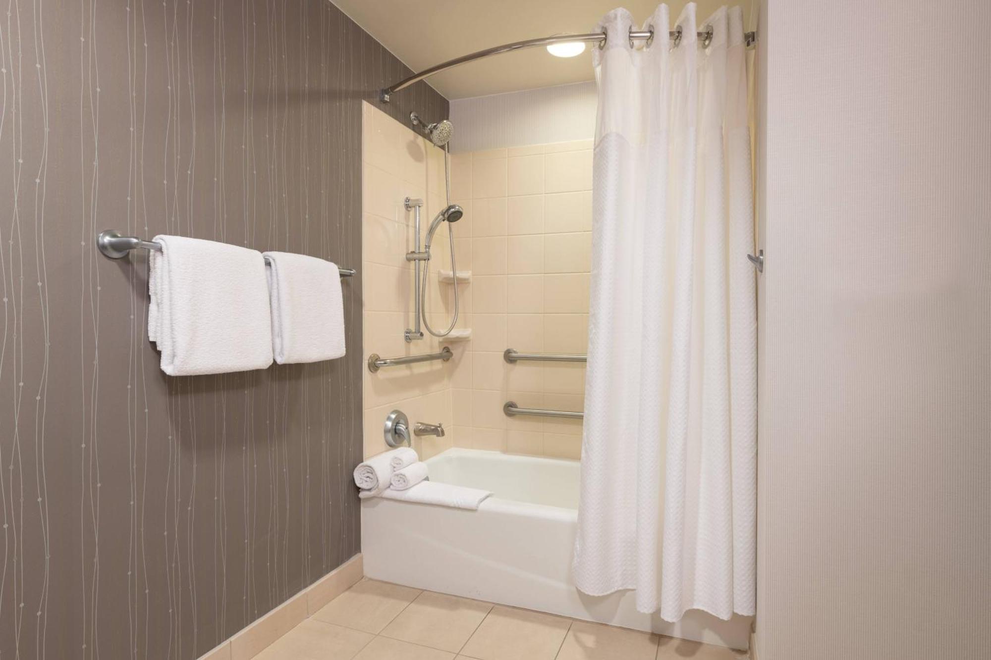 Courtyard By Marriott Newark-University Of Delaware Luaran gambar